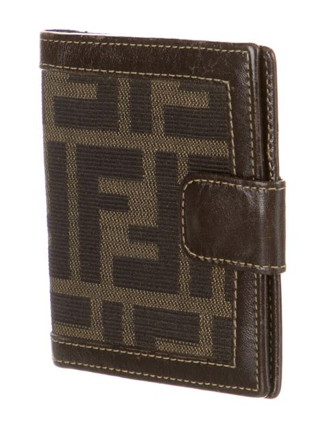 fendi wallet price.